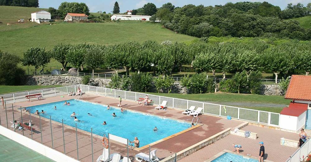 Alegera Camping à Espelette au Pays Basque, piscine
